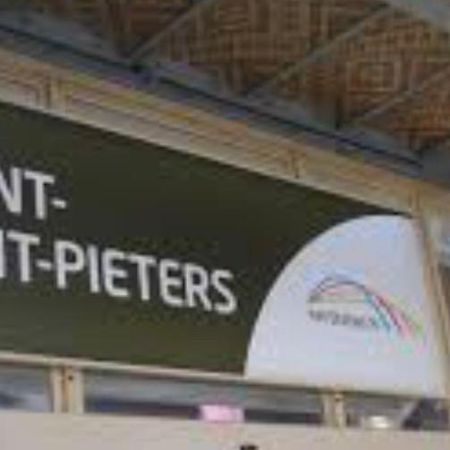 2 Person Privat Room Between Expo Ghent & Ghent Sint Pieters Station Zewnętrze zdjęcie
